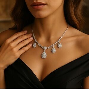 CAROLEE SILVER CRYSTAL PEAR DROP NECKLACE 16” NWT WEDDING PROM